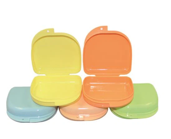 Caja para placas/ortodoncia/dentadura, x 1 Unidad - de colores (Cotisen)
